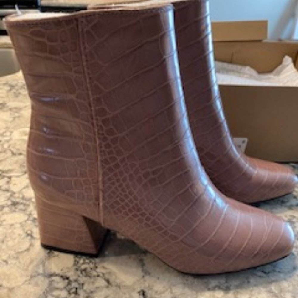 Steve Madden Darma Croco booties - Picture 4 of 5
